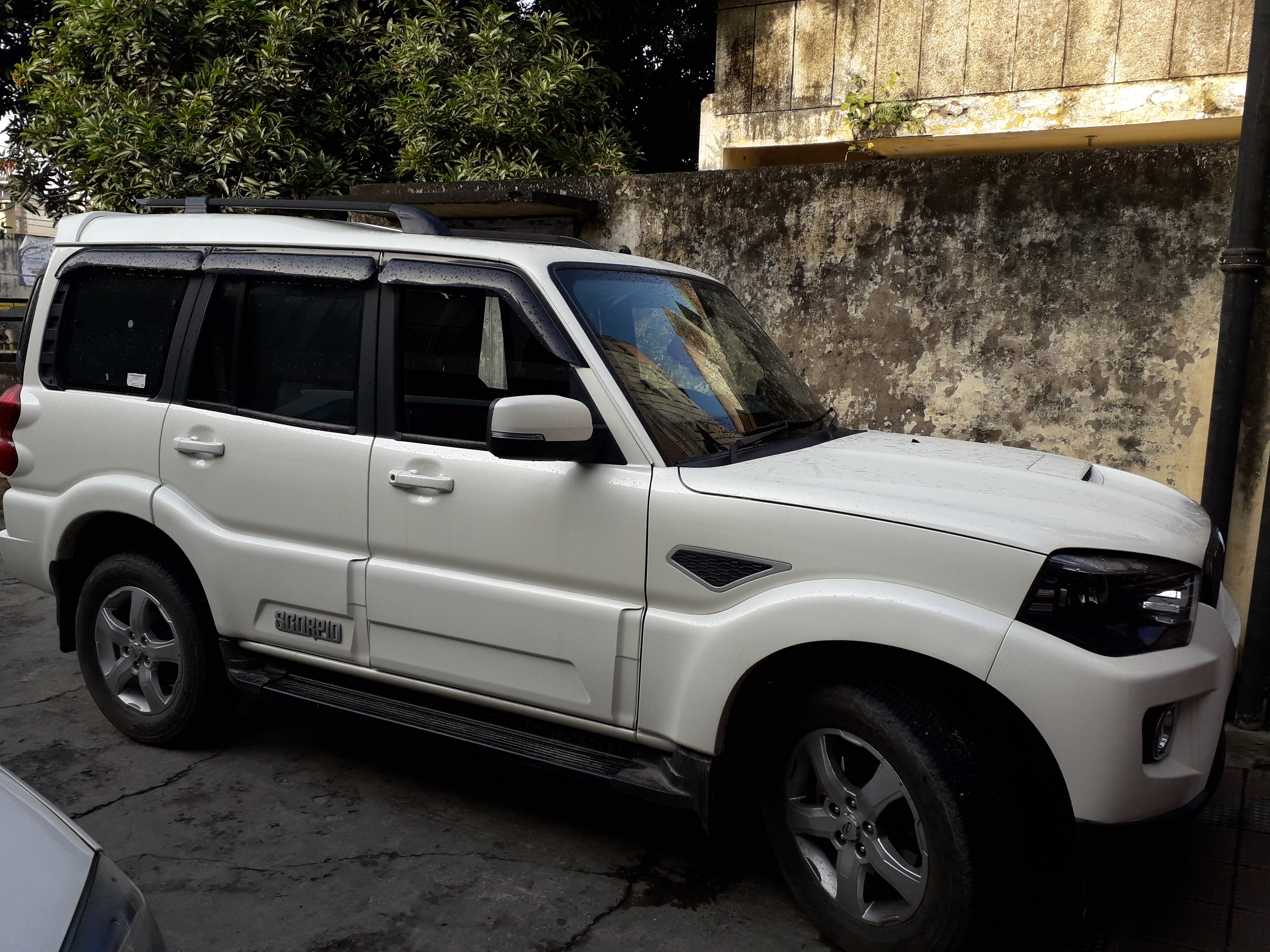 Mahindra Scorpio